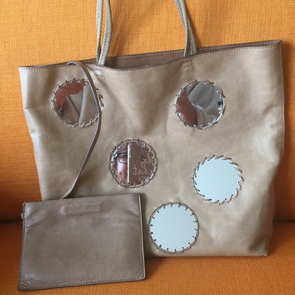 VINTAGE PRADA VERY RARE MIRROR BEIGE TOTE BAG - Picture 3 of 12